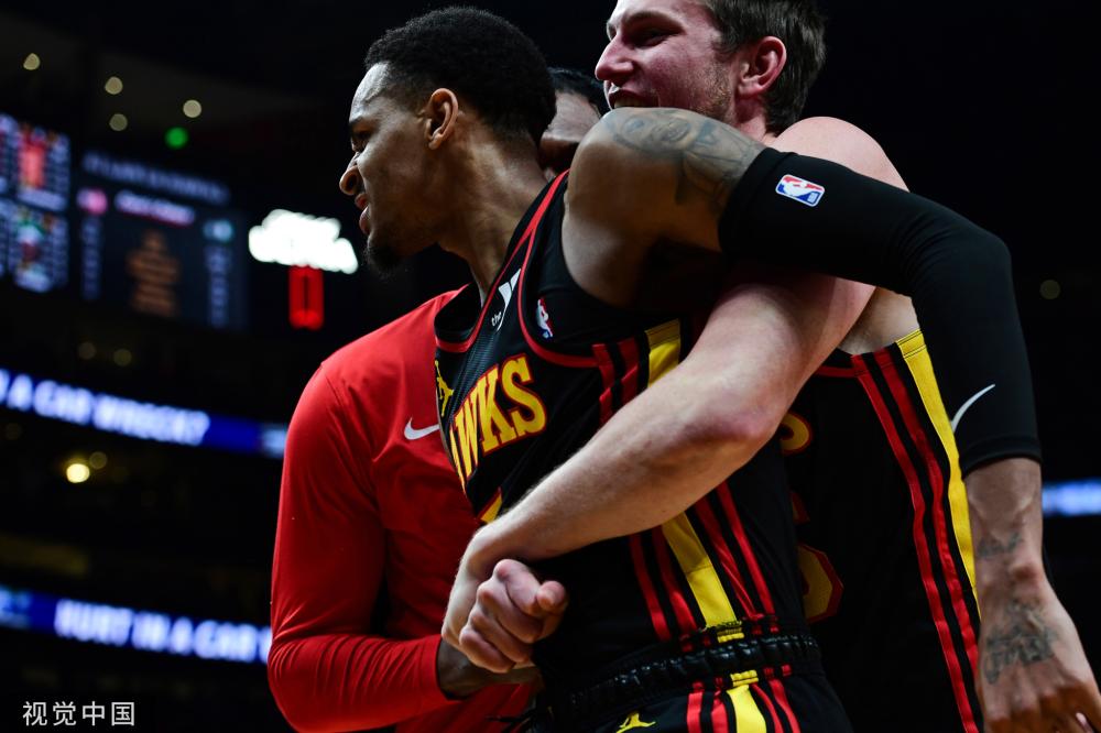 攻守兼备 攻守兼备